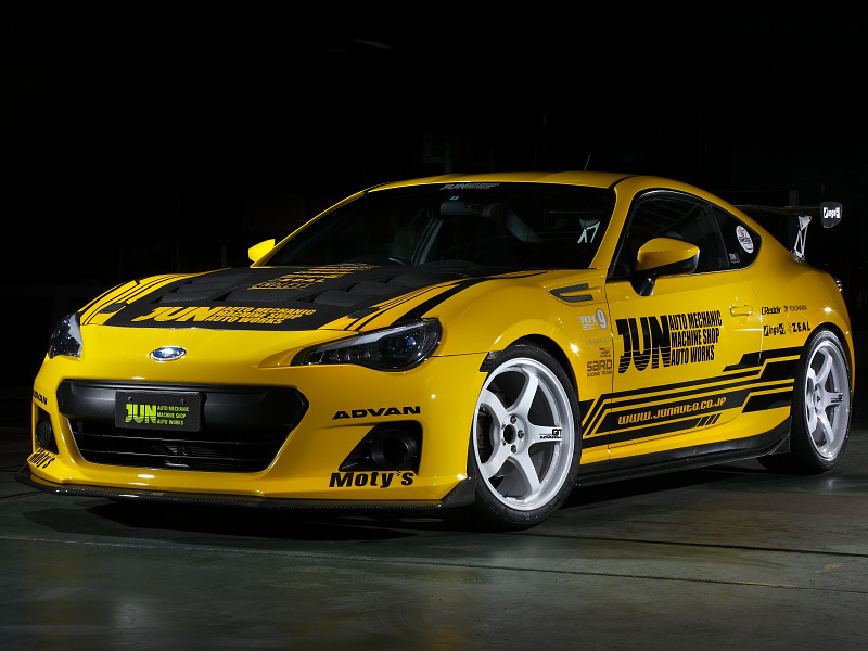 カーボン製エアロパーツの仕様変更について